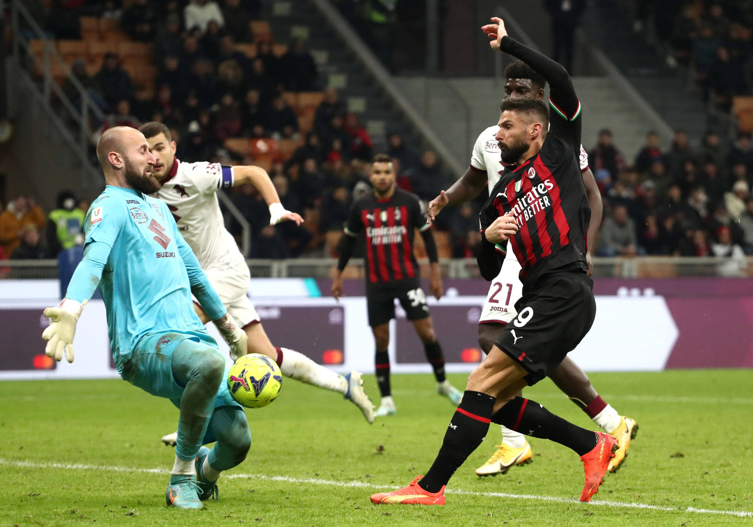 关于AC米兰训练开放日，今晚迎来里程碑引欢呼，德甲在即，轮换策略成焦点的信息