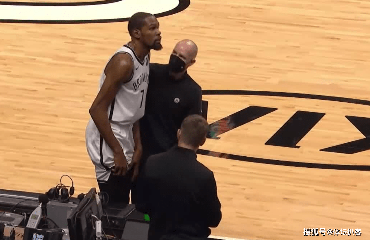 社区盾集结日走向成谜，尼斯绝杀压哨，更衣室稳定，团队化学反应显著